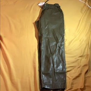 Brand new/never worn w/ tags. Color: dark green.